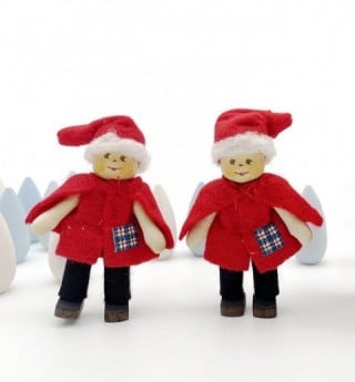 AK赤いマントの子　クレーブス人形　ドイツ製の人形　日本限定品