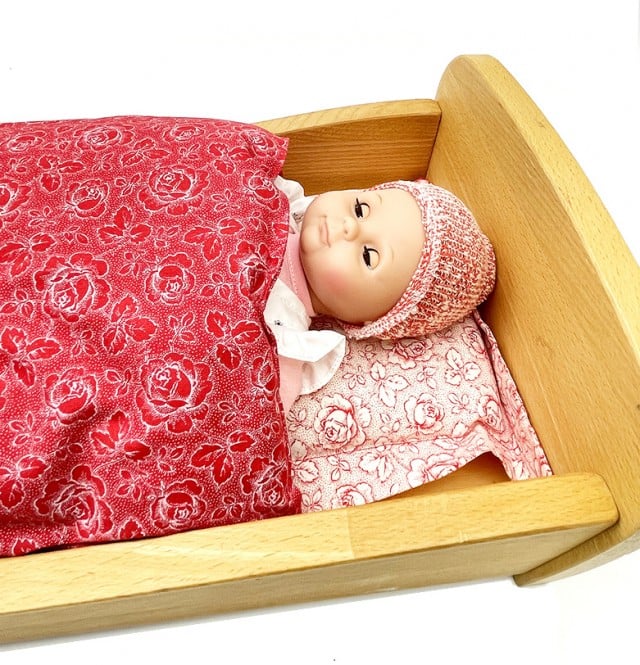 人形用のベッド